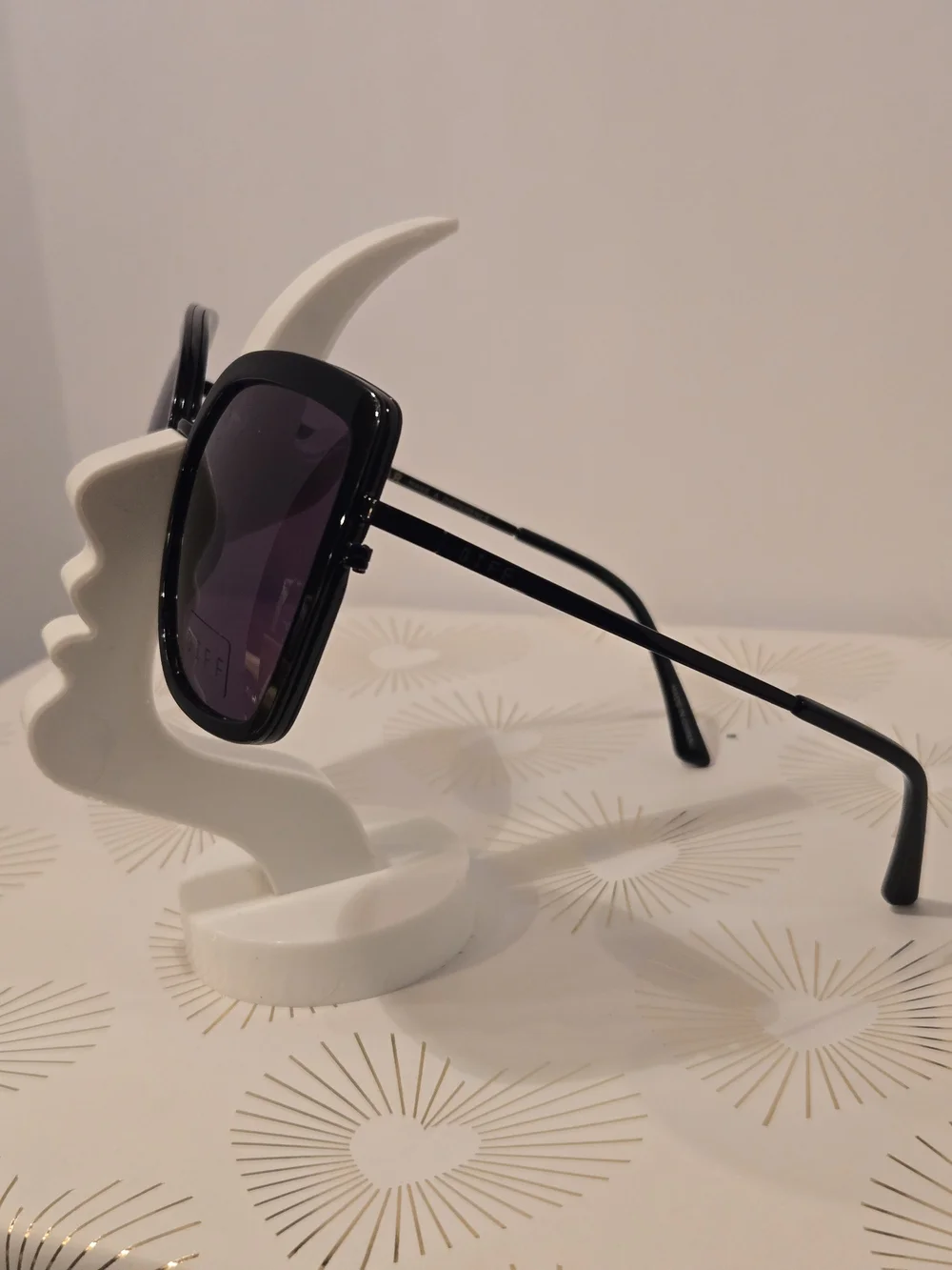 DIFF Eyewear Women's Black Frame Purple Lens Sunglasses